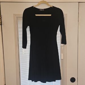 Simple, Stretchy, Black Long Sleeve Dress Medium